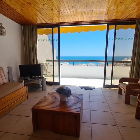 Apartment Sea View *