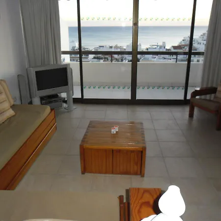 Sea View Apartment *